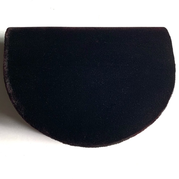 Vintage Eaton Velvet Purse - Picture 4 of 8